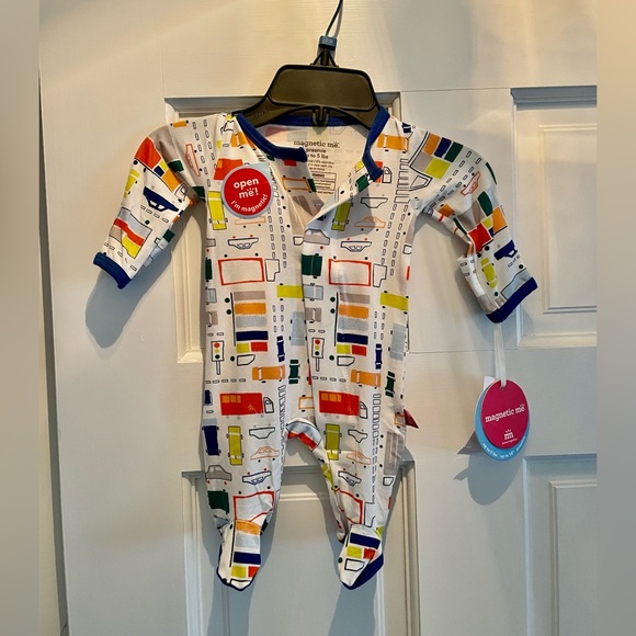 NWT Magnetic Me Modal Sleeper in Traffic Jammies Preemie - Picture 1 of 1